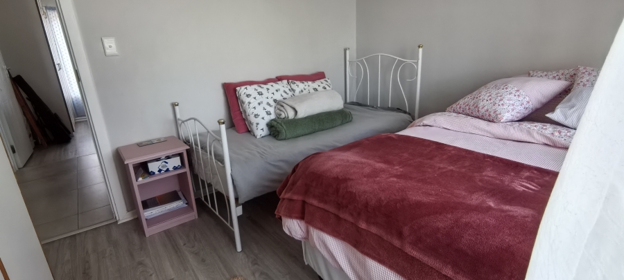 2 Bedroom Property for Sale in Hartenbos Central Western Cape